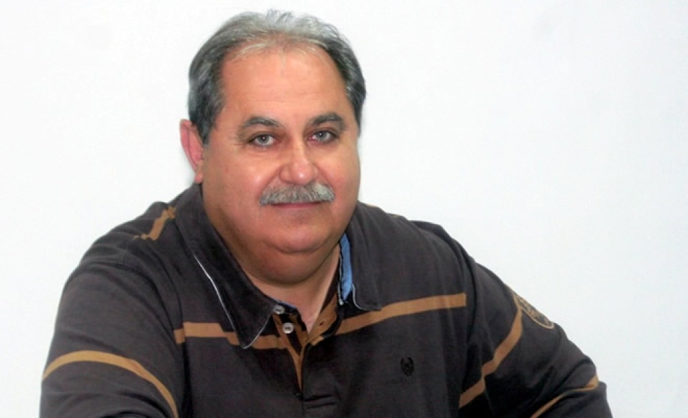 Μας χρειάζεται ένα ηγετικό στην κοινωνία κόμμα και όχι μόνος του, ένας χαρισματικός ηγέτης