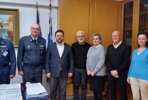 Στρατάκος και ΕΜΥ ετοιμάζουν το «Αγροτικό 112»