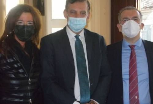 Ορκίστηκε Καθηγητής της Ιατρικής Σχολής του ΕΚΠΑ ο Dr Εμμανουήλ Ρίζος