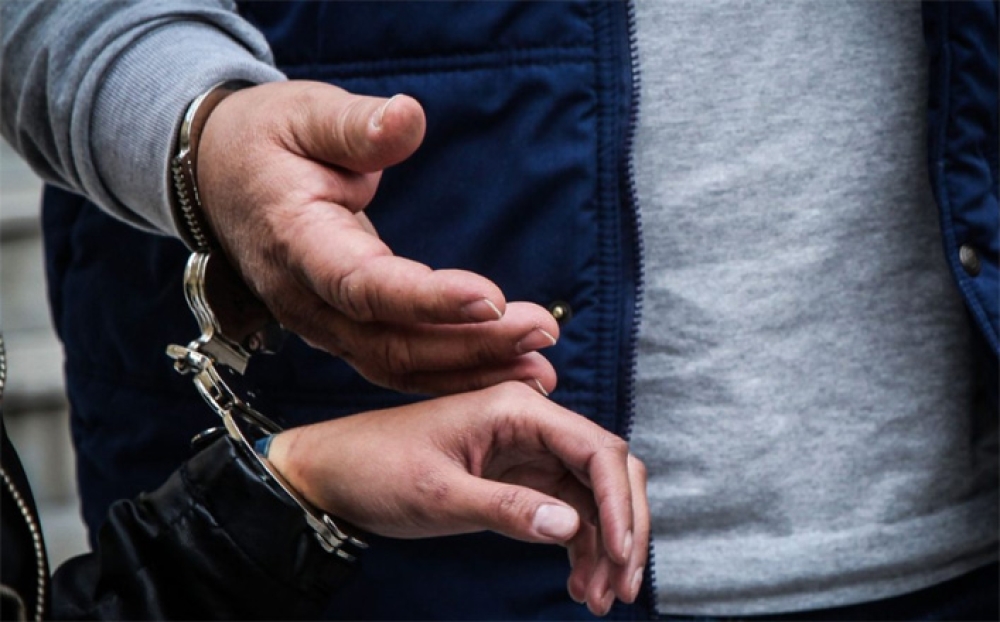 &Tau;&omicron; &kappa;&lambda;&iota;&mu;&alpha;&tau;&iota;&sigma;&tau;&iota;&kappa;ό... &laquo;έ&kappa;&alpha;&psi;&epsilon;&raquo; ά&nu;&delta;&rho;&alpha; &kappa;&alpha;&iota; &alpha;&nu;ή&lambda;&iota;&kappa;&omicron;&upsilon;&sigmaf; &sigma;&tau;&eta; &Mu;ά&nu;&eta;