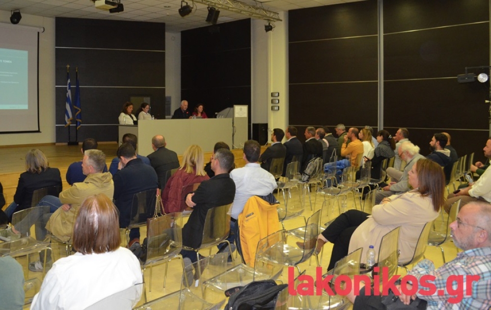 &Sigma;&tau;&omicron; &laquo;&mu;&iota;&kappa;&rho;&omicron;&sigma;&kappa;ό&pi;&iota;&omicron;&raquo; &phi;&omicron;&rho;έ&omega;&nu; &tau;&omicron; &epsilon;&pi;ί&delta;&omicron;&xi;&omicron; &Pi;&omicron;&lambda;&epsilon;&omicron;&delta;&omicron;&mu;&iota;&kappa;ό &tau;&eta;&sigmaf; &Sigma;&pi;ά&rho;&tau;&eta;&sigmaf;