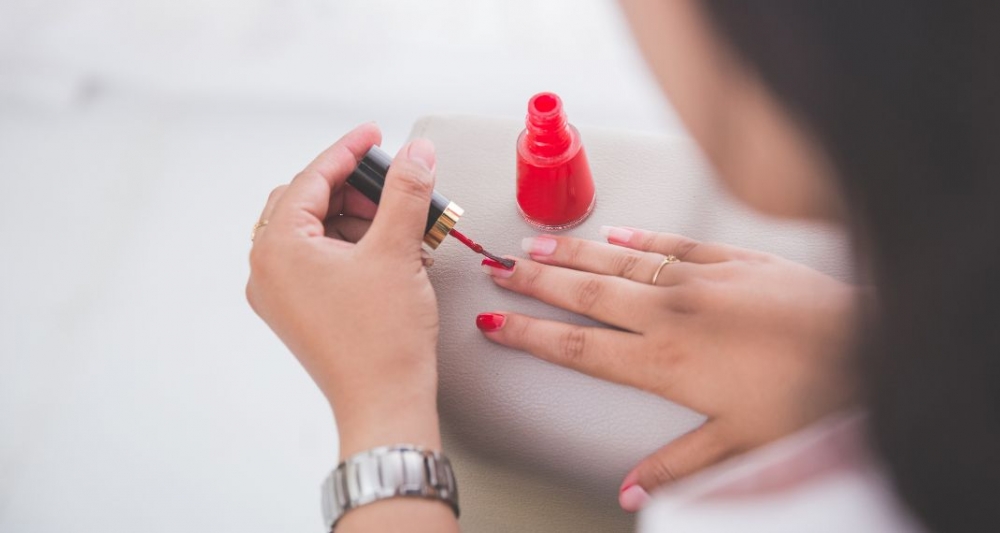 3 &kappa;ό&lambda;&pi;&alpha; &pi;&omicron;&upsilon; &pi;&rho;έ&pi;&epsilon;&iota; &nu;&alpha; &xi;έ&rho;&epsilon;&iota;&sigmaf; &alpha;&nu; &kappa;ά&nu;&epsilon;&iota;&sigmaf; &mu;ό&nu;&eta; &sigma;&omicron;&upsilon; &tau;&omicron; &mu;&alpha;&nu;&iota;&kappa;&iota;&omicron;ύ&rho;