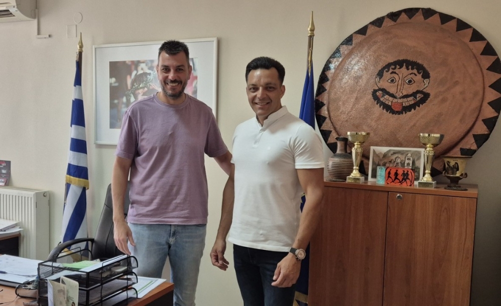 &Delta;ί&delta;&upsilon;&mu;&omicron; &mu;&epsilon; &Sigma;&epsilon;&lambda;ί&mu;&omicron; &omicron; &Sigma;&kappa;&iota;&alpha;&delta;ά&sigmaf; &gamma;&iota;&alpha; &Pi;&omicron;&lambda;&iota;&tau;&iota;&sigma;&mu;ό, &Tau;&omicron;&upsilon;&rho;&iota;&sigma;&mu;ό, &Alpha;&theta;&lambda;&eta;&tau;&iota;&sigma;&mu;ό