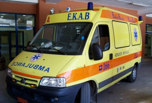 Ασθενοφόρα σε Ελαφόνησο και Βλαχιώτη παραχωρεί το ΕΚΑΒ