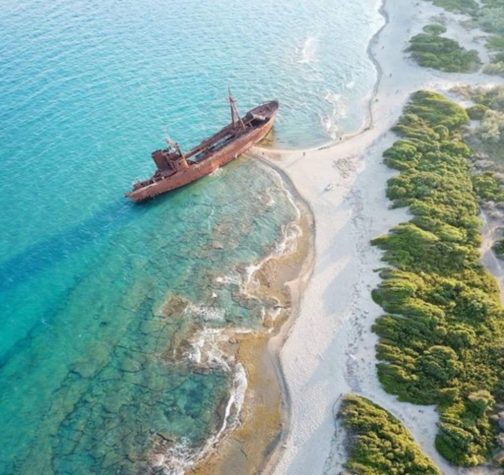 &Pi;. &Pi;&alpha;&upsilon;&lambda;ά&kappa;&eta;&sigmaf;: &laquo;&Nu;&alpha;&rho;&kappa;&omicron;&theta;&epsilon;&tau;&epsilon;ί &tau;&eta; &sigma;&upsilon;&nu;&alpha;ί&nu;&epsilon;&sigma;&eta; &omicron; &Delta;. &Beta;έ&rho;&delta;&omicron;&sigmaf;&raquo;