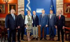 &Sigma;&upsilon;&nu;ά&nu;&tau;&eta;&sigma;&eta; &Theta;. &Delta;&alpha;&beta;ά&kappa;&eta; &mu;&epsilon; &omicron;&upsilon;&kappa;&rho;&alpha;&nu;&iota;&kappa;ή &kappa;&omicron;&iota;&nu;&omicron;&beta;&omicron;&upsilon;&lambda;&epsilon;&upsilon;&tau;&iota;&kappa;ή &alpha;&nu;&tau;&iota;&pi;&rho;&omicron;&sigma;&omega;&pi;&epsilon;ί&alpha;