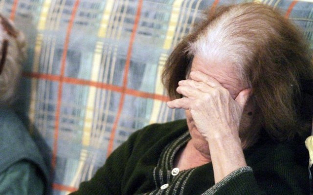 &Nu;έ&omicron; &kappa;&rho;&omicron;ύ&sigma;&mu;&alpha; &epsilon;&xi;&alpha;&pi;ά&tau;&eta;&sigma;&eta;&sigmaf; &eta;&lambda;&iota;&kappa;&iota;&omega;&mu;έ&nu;&eta;&sigmaf; &theta;&omicron;&rho;&upsilon;&beta;&epsilon;ί &tau;&eta;&nu; &kappa;&omicron;&iota;&nu;&omega;&nu;ί&alpha; &tau;&eta;&sigmaf; &Sigma;&pi;ά&rho;&tau;&eta;&sigmaf;