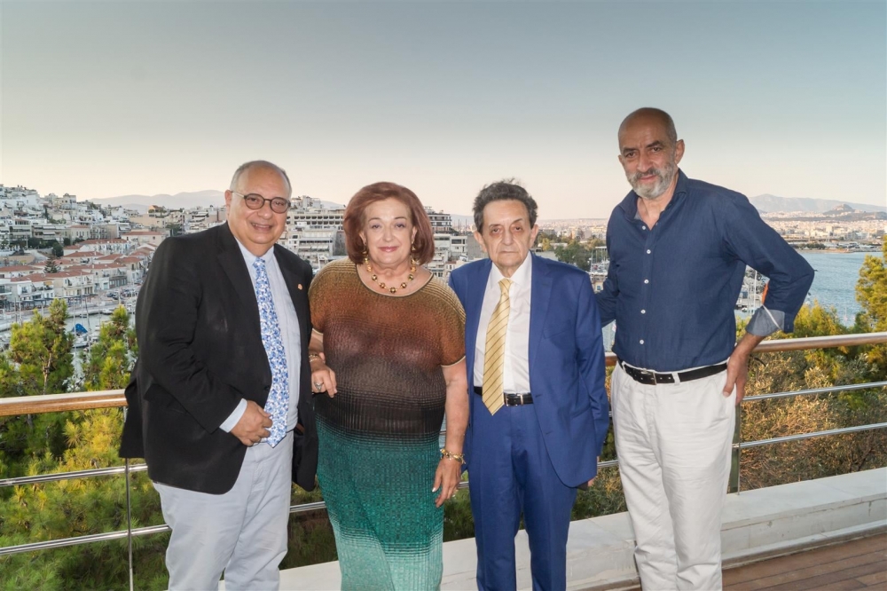 Η Μαριέττα Γιαννάκου επίτιμο μέλος των «Ομοίων της Μάνης»