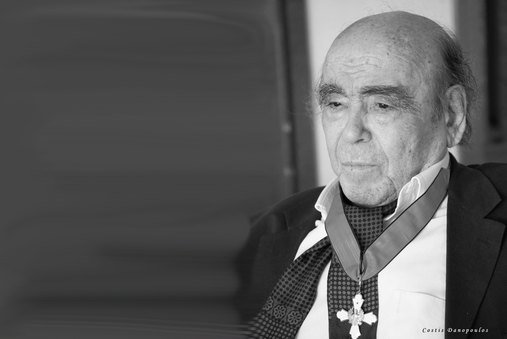 &Sigma;&tau;&eta;&nu; &alpha;&iota;&omega;&nu;&iota;ό&tau;&eta;&tau;&alpha; &pi;έ&rho;&alpha;&sigma;&epsilon; &omicron; &Theta;&alpha;&nu;ά&sigma;&eta;&sigmaf; &Beta;&alpha;&lambda;&tau;&iota;&nu;ό&sigmaf;