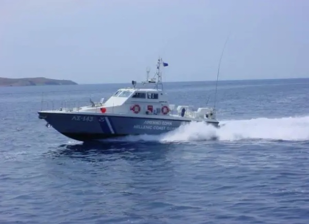 &Pi;&lambda;&omega;&tau;ό &mu;έ&sigma;&omicron; &laquo;έ&mu;&epsilon;&iota;&nu;&epsilon;&raquo; &sigma;&tau;&eta; &theta;ά&lambda;&alpha;&sigma;&sigma;&alpha; &tau;&eta;&sigmaf; &Sigma;&epsilon;&lambda;&iota;&nu;ί&tau;&sigma;&alpha;&sigmaf;