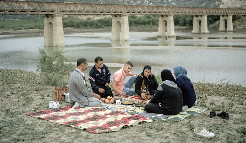 &Eta; &Mu;&epsilon;&sigma;&omicron;&gamma;&epsilon;&iota;&alpha;&kappa;ή &Delta;&iota;&alpha;&tau;&rho;&omicron;&phi;ή &mu;&epsilon; &phi;&omega;&tau;&omicron;&gamma;&rho;&alpha;&phi;ί&epsilon;&sigmaf; &sigma;&tau;&omicron; &Mu;&omicron;&upsilon;&sigma;&epsilon;ί&omicron; &Epsilon;&lambda;&iota;ά&sigmaf; &kappa;&alpha;&iota; &Lambda;&alpha;&delta;&iota;&omicron;ύ