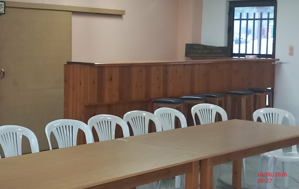 &Eta;&chi;&eta;&rho;ό &laquo;&pi;&alpha;&rho;ώ&nu;&raquo; &kappa;&alpha;&iota; &epsilon;&kappa;&kappa;&omega;&phi;&alpha;&nu;&tau;&iota;&kappa;ό &laquo;&alpha;&pi;ώ&nu;&raquo; &sigma;&epsilon; &mu;&iota;&alpha; &alpha;ί&theta;&omicron;&upsilon;&sigma;&alpha; &sigma;&tau;&alpha; &Kappa;&alpha;&lambda;ύ&beta;&iota;&alpha;&hellip;