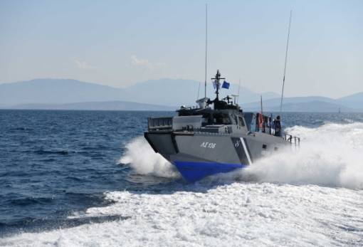 Διάσωση μεταναστών ανοιχτά της Κορώνης