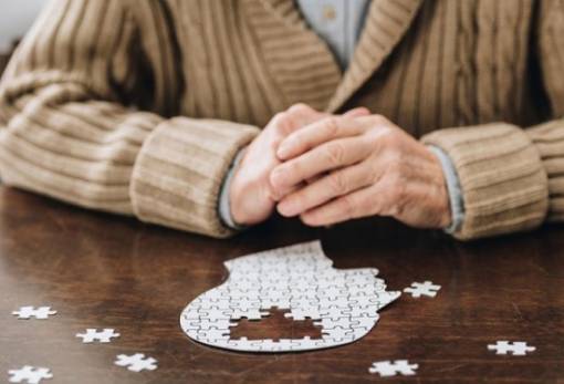 Μελέτη: Οι συχνές σοβαρές λοιμώξεις αυξάνουν τον κίνδυνο για Αλτσχάιμερ και Πάρκινσον