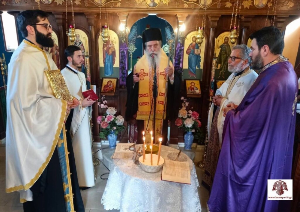 &Omicron; &Mu;&eta;&tau;&rho;&omicron;&pi;&omicron;&lambda;ί&tau;&eta;&sigmaf; &Epsilon;&upsilon;&sigma;&tau;ά&theta;&iota;&omicron;&sigmaf; &sigma;&tau;&omicron; &Mu;&upsilon;&sigma;&tau;ή&rho;&iota;&omicron; &tau;&omicron;&upsilon; &Iota;&epsilon;&rho;&omicron;ύ &Epsilon;&upsilon;&chi;&epsilon;&lambda;&alpha;ί&omicron;&upsilon; &sigma;&tau;&eta;&nu; &Kappa;&alpha;&tau;&sigma;&alpha;&rho;&omicron;ύ