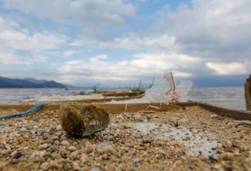 Η Θεσσαλία πνίγηκε, η Πρέσπα στεγνώνει