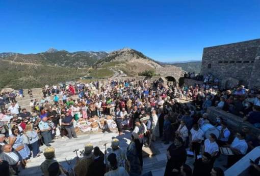 Πανηγυρίζει η Μονή της Γιάτρισσας στην ορεινή Μάνη