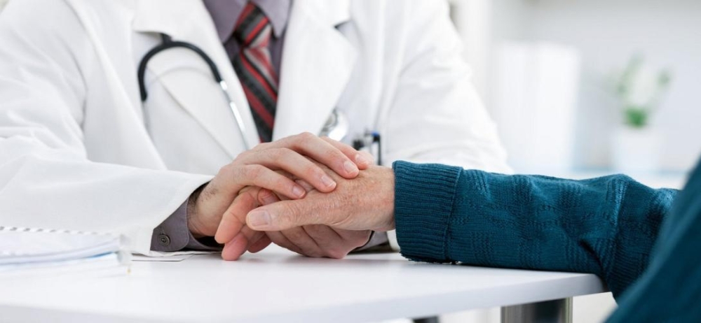 &Upsilon;&gamma;&epsilon;ί&alpha;: &Omicron; έ&nu;&alpha;&sigmaf; &sigma;&tau;&omicron;&upsilon;&sigmaf; &delta;έ&kappa;&alpha; &delta;&epsilon;&nu; &pi;ά&epsilon;&iota; &sigma;&tau;&omicron;&nu; &gamma;&iota;&alpha;&tau;&rho;ό &lambda;ό&gamma;&omega; &kappa;ό&sigma;&tau;&omicron;&upsilon;&sigmaf;