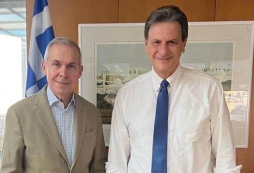 Επαφή με τον υπουργό Σκυλακάκη είχε ο Δαβάκης