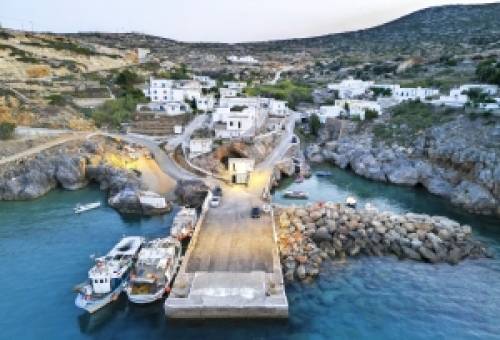 Δεν μπόρεσε να δέσει στα Αντικύθηρα το πλοίο της γραμμής Κρήτη-Γύθειο