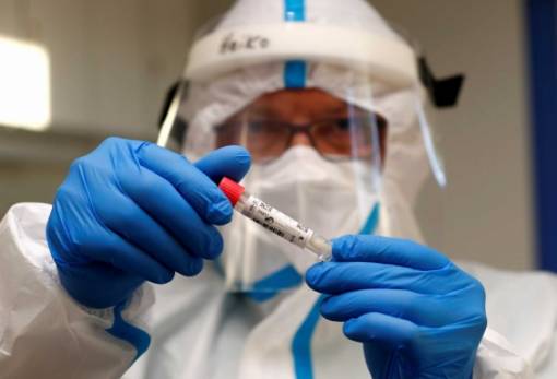 ΠΟΥ: Οι τέσσερις λόγοι για τους οποίους πρέπει να «δαμάσουμε» την Όμικρον