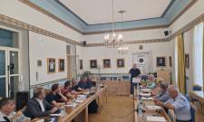 &Sigma;&tau;&omicron;&nu; &laquo;&tau;&omicron;&mu;&omicron;&gamma;&rho;ά&phi;&omicron;&raquo; &tau;&eta;&sigmaf; &Pi;&epsilon;&rho;&iota;&phi;έ&rho;&epsilon;&iota;&alpha;&sigmaf; &tau;&alpha; &delta;&eta;&mu;&omicron;&tau;&iota;&kappa;ά έ&rho;&gamma;&alpha; &Beta;&Alpha;&Alpha; &kappa;&alpha;&iota; &Omicron;&Chi;&Epsilon;