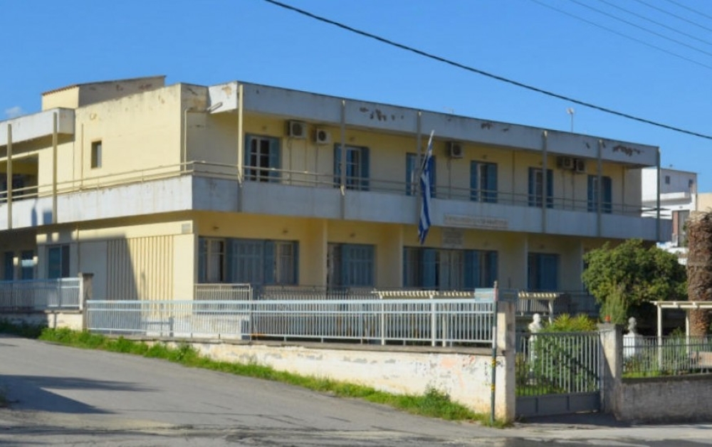 &Gamma;&eta;&rho;&omicron;&kappa;&omicron;&mu;&epsilon;ί&omicron; &Sigma;&pi;ά&rho;&tau;&eta;&sigmaf;: &Pi;&rho;ό&sigma;&lambda;&eta;&psi;&eta; &delta;ύ&omicron; &nu;&omicron;&sigma;&eta;&lambda;&epsilon;&upsilon;&tau;ώ&nu; &mu;&epsilon; 12&mu;&eta;&nu;&eta; &sigma;ύ&mu;&beta;&alpha;&sigma;&eta;