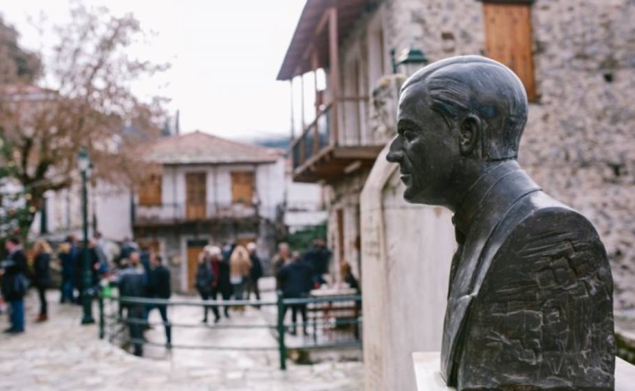 &Beta;&alpha;&mu;&beta;&alpha;&kappa;&omicron;ύ &Lambda;&alpha;&kappa;&omega;&nu;ί&alpha;&sigmaf;: &Mu;&iota;&alpha; &pi;&rho;&omega;&tau;ό&tau;&upsilon;&pi;&eta; &iota;&sigma;&tau;&omicron;&rho;ί&alpha; &alpha;&nu;&alpha;&beta;ί&omega;&sigma;&eta;&sigmaf; &mu;&epsilon; &mu;&epsilon;&tau;&rho;ή&sigma;&iota;&mu;&alpha; &alpha;&pi;&omicron;&tau;&epsilon;&lambda;έ&sigma;&mu;&alpha;&tau;&alpha;
