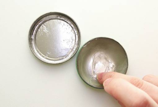 Βαζελίνη: 4 εναλλακτικοί τρόποι χρήσης στο σπίτι