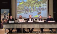 &Mu;&epsilon; &laquo;&omicron;&rho;&theta;&omicron;&pi;&epsilon;&tau;&alpha;&lambda;&iota;έ&sigmaf;&raquo; &eta; &Sigma;&pi;ά&rho;&tau;&eta; &sigma;&tau;&omicron; Tour de France