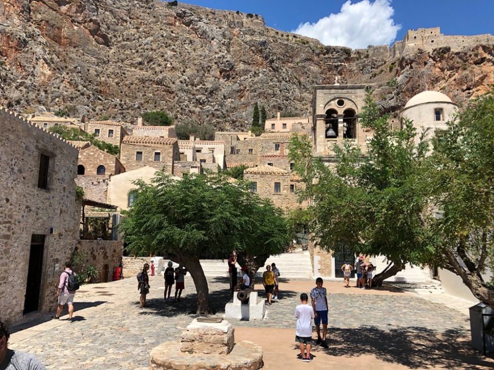 &Pi;&rho;&omicron;&kappa;&lambda;ή&sigma;&epsilon;&iota;&sigmaf; &gamma;&iota;&alpha; &tau;&omicron;&nu; &tau;&omicron;&upsilon;&rho;&iota;&sigma;&mu;ό &tau;&eta;&sigmaf; &Pi;&epsilon;&lambda;&omicron;&pi;&omicron;&nu;&nu;ή&sigma;&omicron;&upsilon;