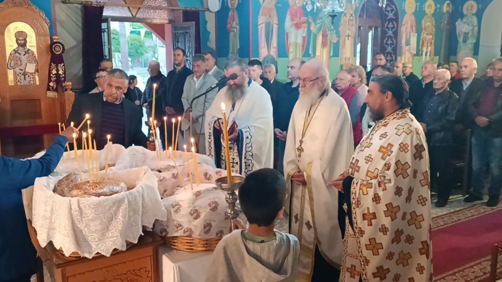 &Omicron; &Kappa;&alpha;&rho;&alpha;&beta;ά&sigmaf; &gamma;&iota;ό&rho;&tau;&alpha;&sigma;&epsilon; &tau;&omicron;&upsilon;&sigmaf; &pi;&omicron;&lambda;&iota;&omicron;ύ&chi;&omicron;&upsilon;&sigmaf; &tau;&omicron;&upsilon;