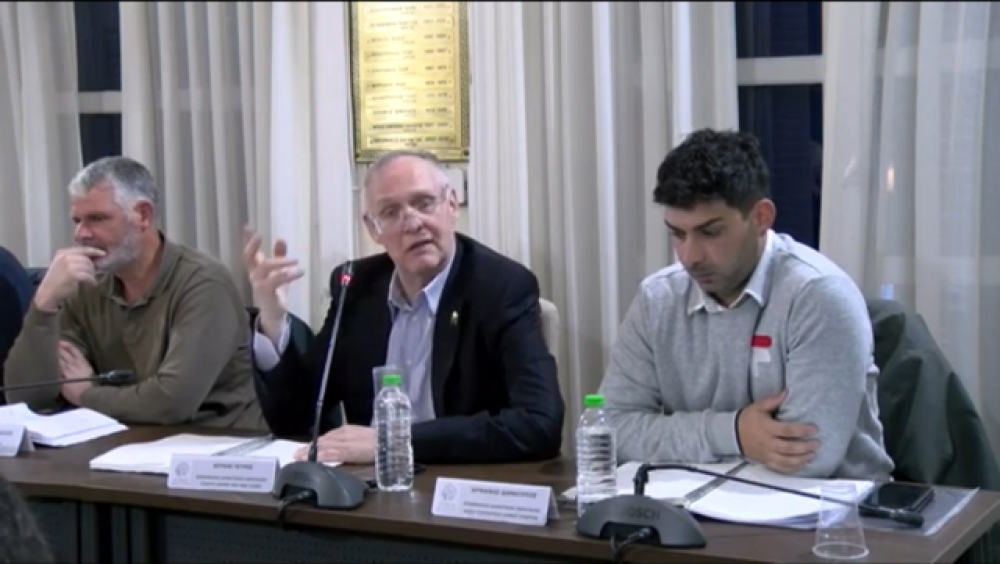 Απασφάλισε ο Δούκας «για κάποια ΜΜΕ» και Παλαιολόγου