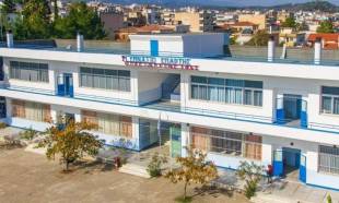 &Pi;&iota;έ&zeta;&omicron;&upsilon;&nu; &gamma;&iota;&alpha; &tau;&omicron; 1&omicron; &Gamma;&upsilon;&mu;&nu;ά&sigma;&iota;&omicron; &delta;&iota;&delta;ά&sigma;&kappa;&omicron;&nu;&tau;&epsilon;&sigmaf; &kappa;&alpha;&iota; &gamma;&omicron;&nu;&epsilon;ί&sigmaf;