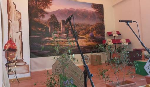 &Tau;&alpha; &Upsilon;&alpha;&kappa;ί&nu;&theta;&iota;&alpha; &Mu;&upsilon;&sigma;&tau;ή&rho;&iota;&alpha; &zeta;&omega;&nu;&tau;ά&nu;&epsilon;&psi;&alpha;&nu; &xi;&alpha;&nu;ά &chi;ά&rho;&eta; &sigma;&tau;&alpha; &pi;&alpha;&iota;&delta;&iota;ά &tau;&omega;&nu; &Alpha;&mu;&upsilon;&kappa;&lambda;ώ&nu;