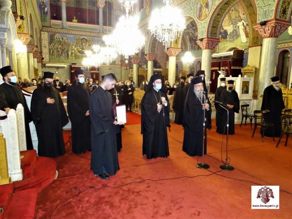 &Omicron; &laquo;&Epsilon;&sigma;&pi;&epsilon;&rho;&iota;&nu;ό&sigmaf; &tau;&eta;&sigmaf; &Sigma;&upsilon;&gamma;&gamma;&nu;ώ&mu;&eta;&sigmaf;&raquo; &sigma;&tau;&omicron;&nu; &Iota;&Nu; &Omicron;&sigma;ί&omicron;&upsilon; &Nu;ί&kappa;&omega;&nu;&omicron;&sigmaf; &Sigma;&pi;ά&rho;&tau;&eta;&sigmaf;