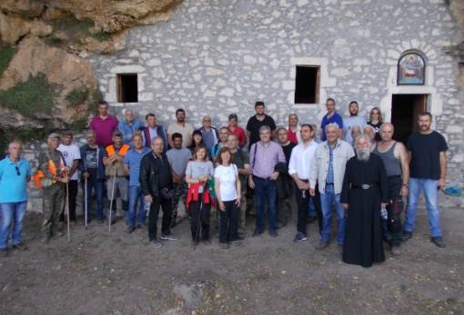 Λειτουργία στον ΙΝ Παναγίας στο Μυργιάλι Ταϋγέτου