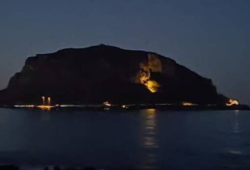 Όραμα 40ετίας που γίνεται πράξη ο φωτισμός του βράχου της Μονεμβασιάς