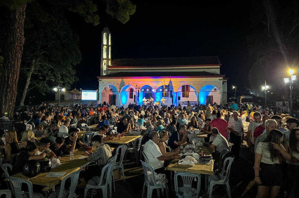 &Pi;&alpha;&nu;&eta;&gamma;ύ&rho;&iota; &mu;&epsilon; &mu;&pi;&omicron;&upsilon;&zeta;&omicron;&pi;&omicron;ύ&lambda;&alpha; &kappa;&alpha;&iota; &pi;&alpha;&gamma;&omega;&mu;έ&nu;&eta; &mu;&pi;ύ&rho;&alpha; &sigma;&tau;&eta; &Mu;&alpha;&gamma;&omicron;ύ&lambda;&alpha;