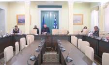 &Delta;&omega;&rho;&epsilon;ά &Iota;&delta;&rho;ύ&mu;&alpha;&tau;&omicron;&sigmaf; &Gamma;&iota;&alpha;&nu;&nu;&alpha;&kappa;ό&pi;&omicron;&upsilon;&lambda;&omicron;&upsilon; &kappa;&alpha;&iota; 1&omicron; &Nu;&eta;&pi;&iota;&alpha;&gamma;&omega;&gamma;&epsilon;ί&omicron; &sigma;&tau;&eta; &Delta;&eta;&mu;&omicron;&tau;&iota;&kappa;ή &Epsilon;&pi;&iota;&tau;&rho;&omicron;&pi;ή &Sigma;&pi;ά&rho;&tau;&eta;&sigmaf;
