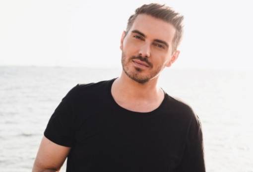 To Σαϊνοπούλειο Αμφιθέατρο υποδέχεται τον Μιχάλη Χατζηγιάννη