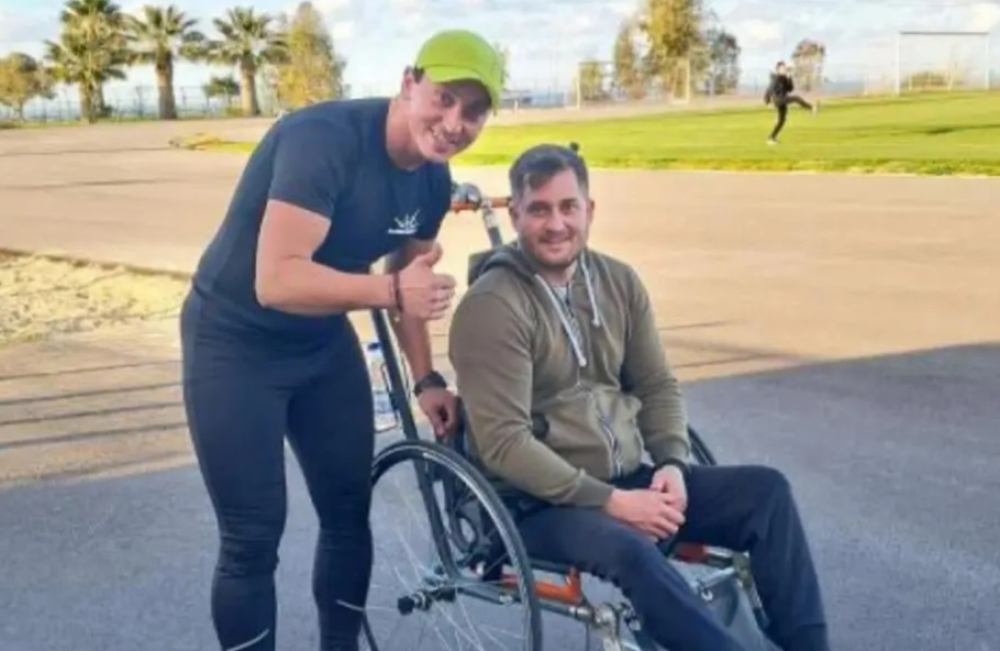 &Delta;ύ&omicron; &Kappa;&rho;&eta;&tau;&iota;&kappa;&omicron;ί &sigma;&tau;&eta; &laquo;&delta;&iota;&alpha;&delta;&rho;&omicron;&mu;ή &tau;&omicron;&upsilon; &alpha;&iota;ώ&nu;&alpha;&raquo; &Alpha;&theta;ή&nu;&alpha;-&Sigma;&pi;ά&rho;&tau;&eta; &mu;&epsilon; &phi;ό&nu;&tau;&omicron; &tau;&omicron; &Gamma;&kappa;ί&nu;&epsilon;&sigmaf;