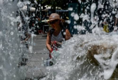 Κλιματική αλλαγή: Οι μεγάλες πόλεις του κόσμου έχουν πλέον 25% παραπάνω ημέρες καύσωνα από τη δεκαετία του ’90