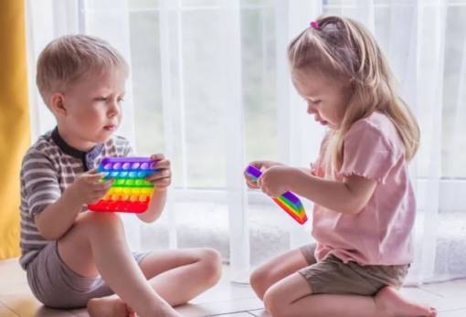 Αυτισμός και φύλο: Γιατί τα κορίτσια διαγιγνώσκονται πιο αργά