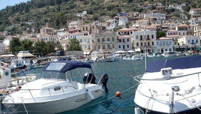 &laquo;&Eta;&chi;&eta;&rho;ή&raquo; &eta; &alpha;&pi;&omicron;&upsilon;&sigma;ί&alpha; &Gamma;&upsilon;&theta;&epsilon;ί&omicron;&upsilon;-&Mu;&omicron;&nu;&epsilon;&mu;&beta;&alpha;&sigma;&iota;ά&sigmaf; &alpha;&pi;ό &tau;&alpha; &lambda;&iota;&mu;ά&nu;&iota;&alpha; &kappa;&rho;&omicron;&upsilon;&alpha;&zeta;&iota;έ&rho;&alpha;&sigmaf;