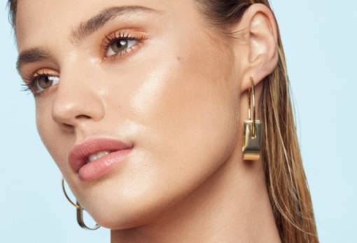 Butter skin makeup: Το trend που υπόσχεται επιδερμίδα λαμπερή και απαλή