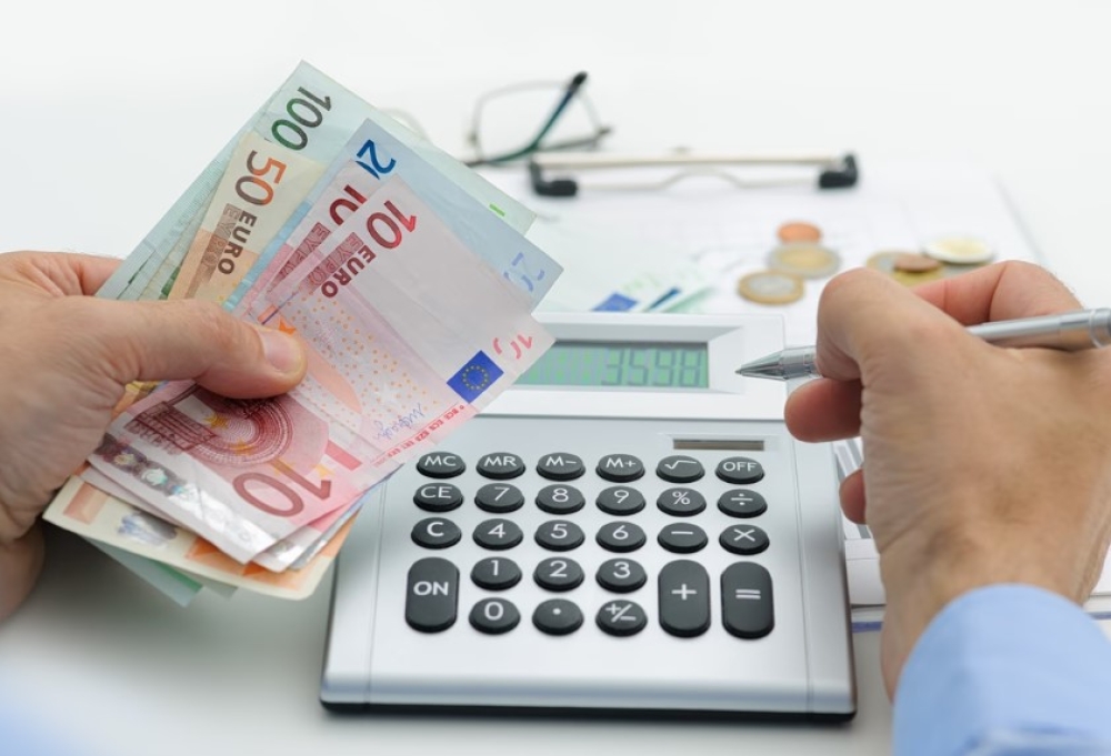 &Beta;&rho;&upsilon;&xi;έ&lambda;&lambda;&epsilon;&sigmaf;: &Epsilon;&pi;&alpha;&nu;&epsilon;&xi;έ&tau;&alpha;&sigma;&eta; 1.236 &phi;&omicron;&rho;&omicron;&alpha;&pi;&alpha;&lambda;&lambda;&alpha;&gamma;ώ&nu;