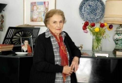 «Ένα καράβι φορτωμένο την ελπίδα»: Η ΠΕΣ τιμά τη Νέλλη Ανδρικοπούλου για την Παγκόσμια Ημέρα της Γυναίκας