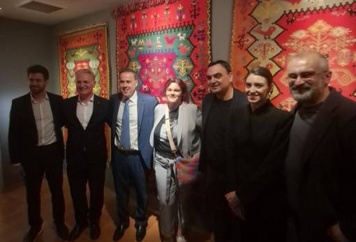 Τα Γερακίτικα κιλίμια «χρωματίζουν» το Μουσείο Μπενάκη