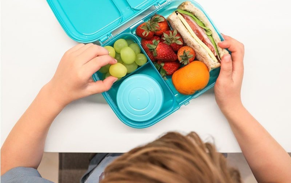 «Έξυπνα σνακ για δυνατά μυαλά»: Η σχολική τσάντα γίνεται πιο νόστιμη!